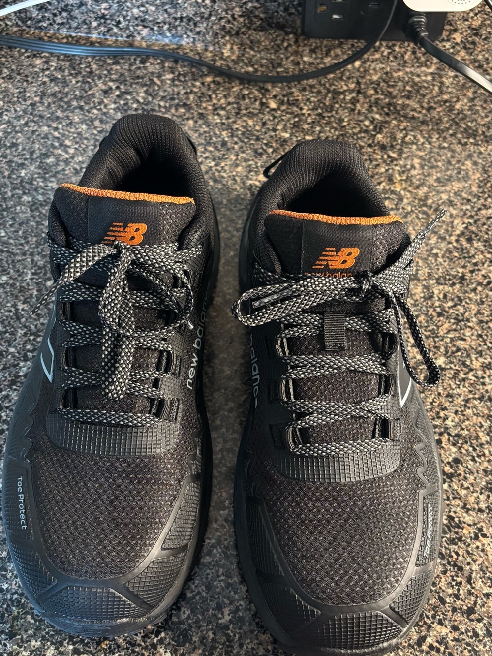 Women’s New Balance Composite Toe Work Shoes – Black